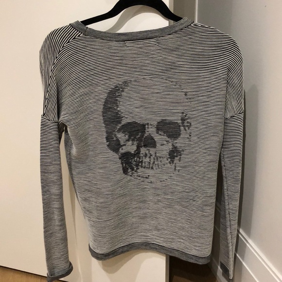 Skull striped sweater - Picture 2 of 2